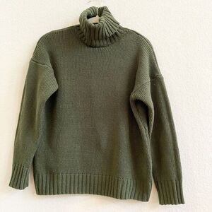 Rare‎ UWOO Holic Forest Green Turtleneck Medium Sweater Womens UWOOholic